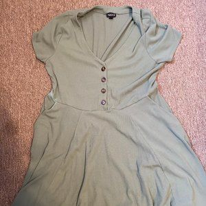 Torrid Size 1 Green Dress with Pockets